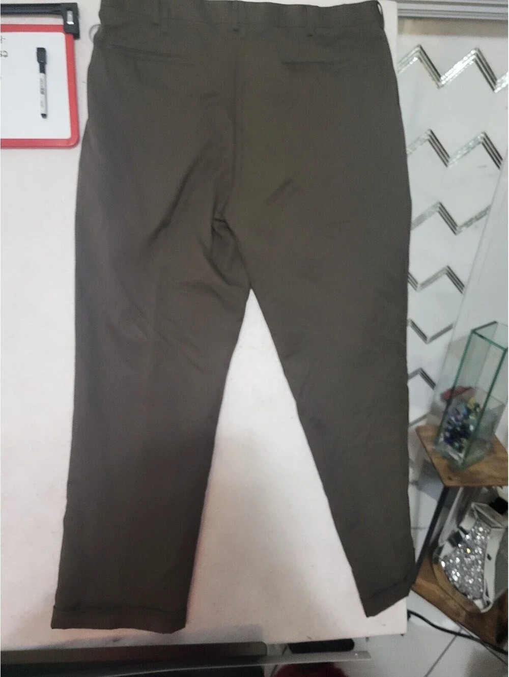 Men's Classic Fit Olive Green Dress Pants Size 42x32